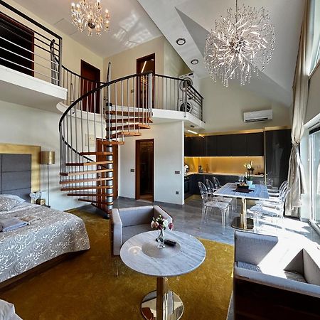 79m² 2 slaapkamer, 2 privé badkamer Appartement in Podčetrtek Buitenkant foto