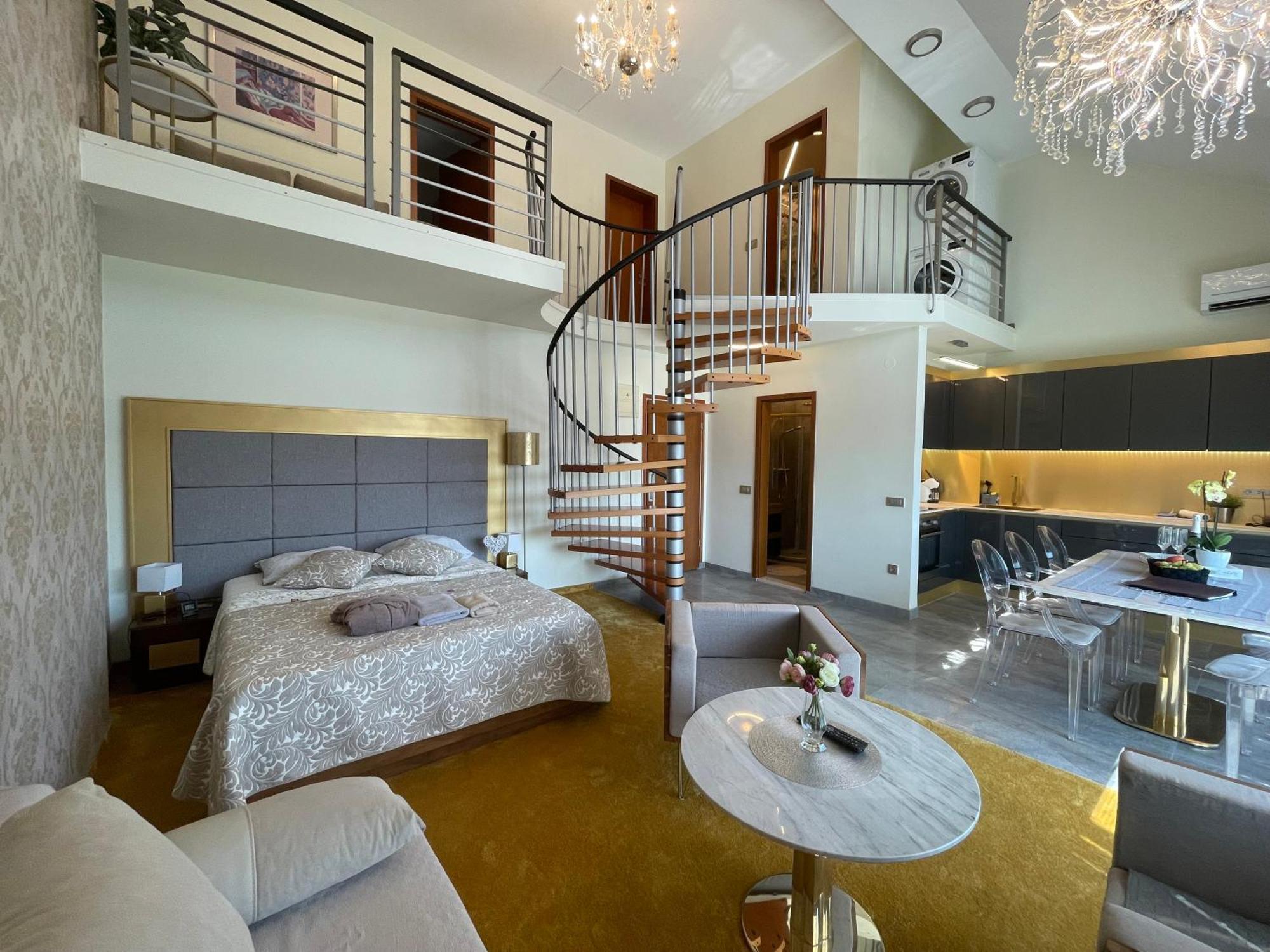 79m² 2 slaapkamer, 2 privé badkamer Appartement in Podčetrtek Buitenkant foto