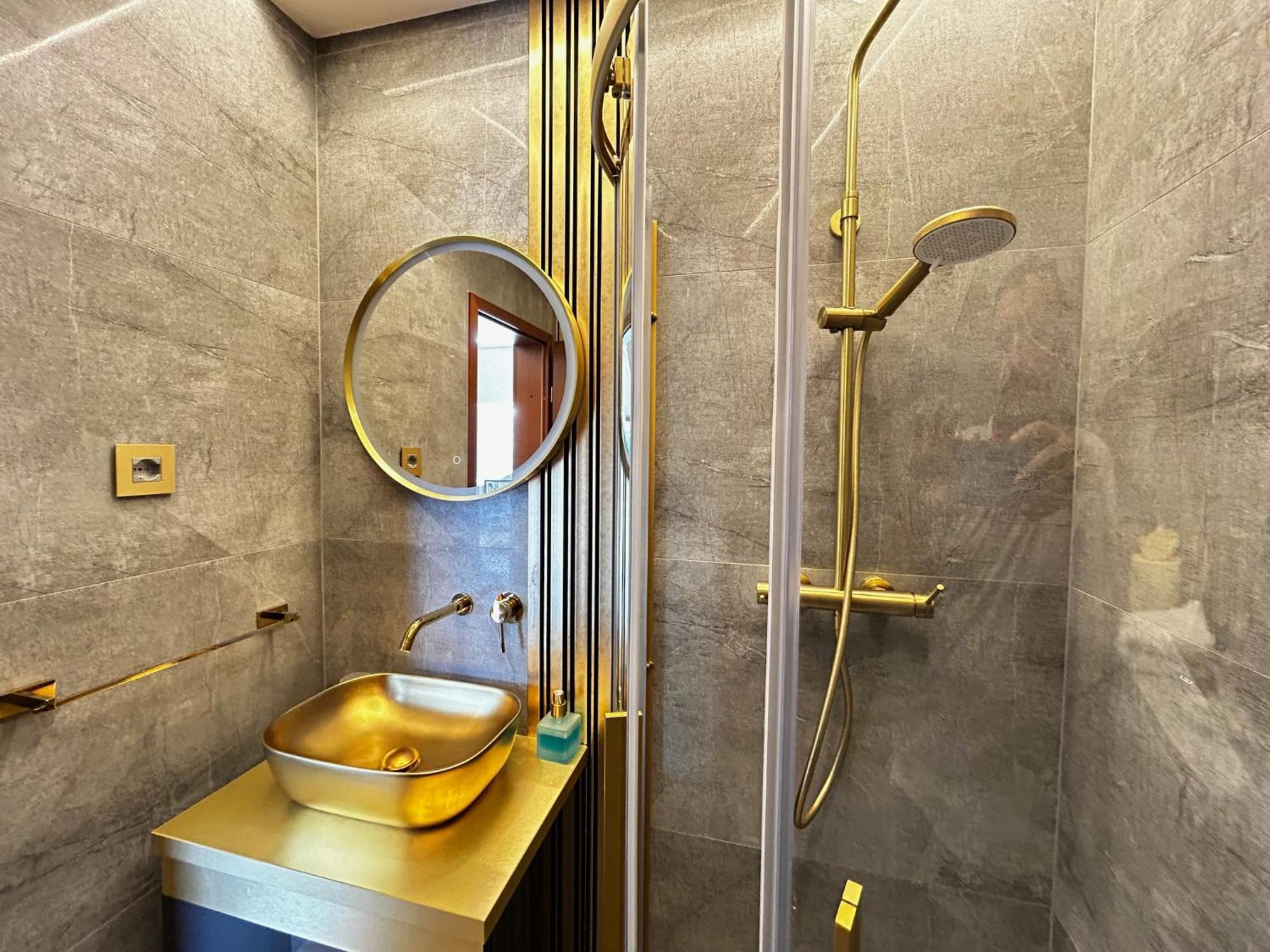 79m² 2 slaapkamer, 2 privé badkamer Appartement in Podčetrtek Buitenkant foto