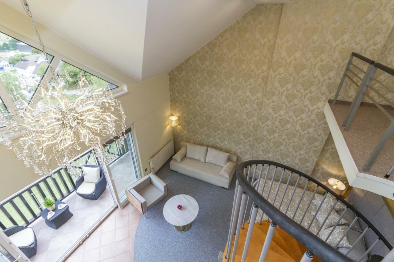 79m² 2 slaapkamer, 2 privé badkamer Appartement in Podčetrtek Buitenkant foto